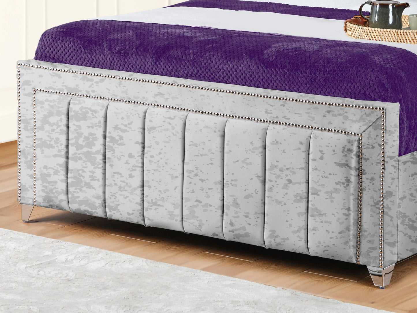 Serena Upholstered bed