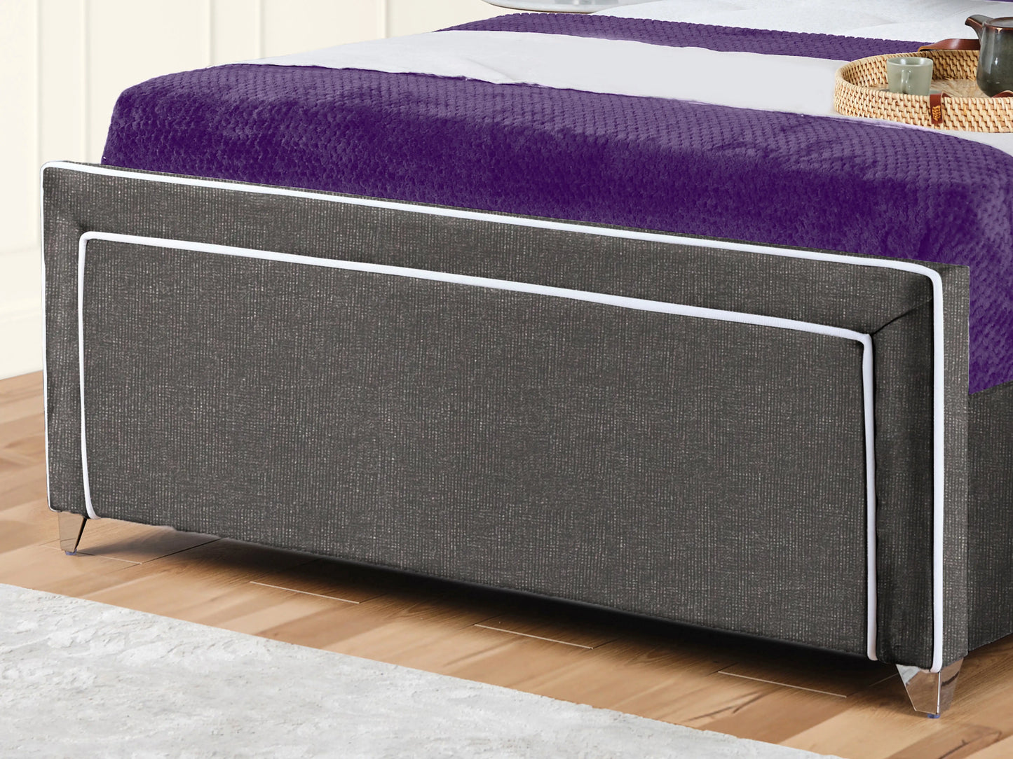 Ariana Upholstered Bed