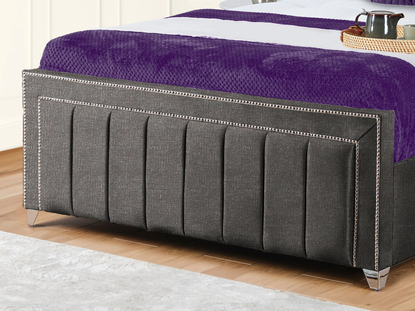 Serena Upholstered bed