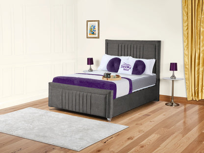 Cannas upholstered bed