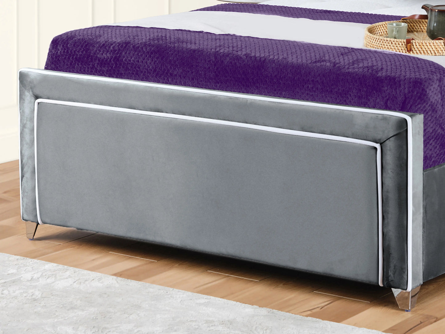 Ariana Upholstered Bed