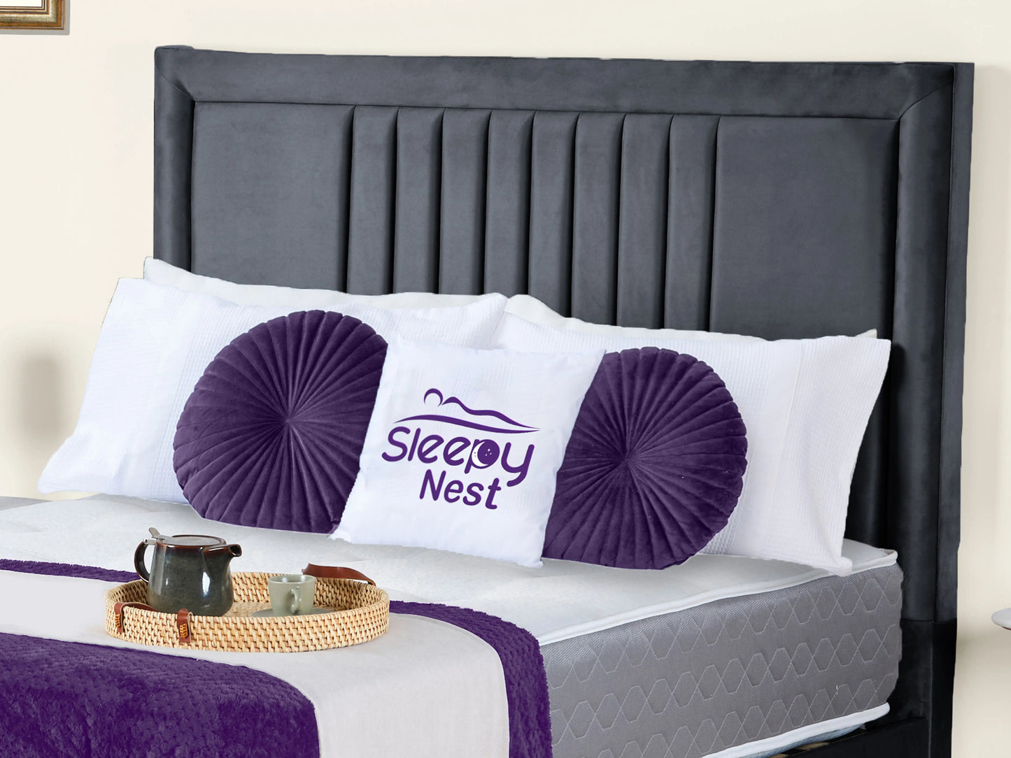 Cannas upholstered bed