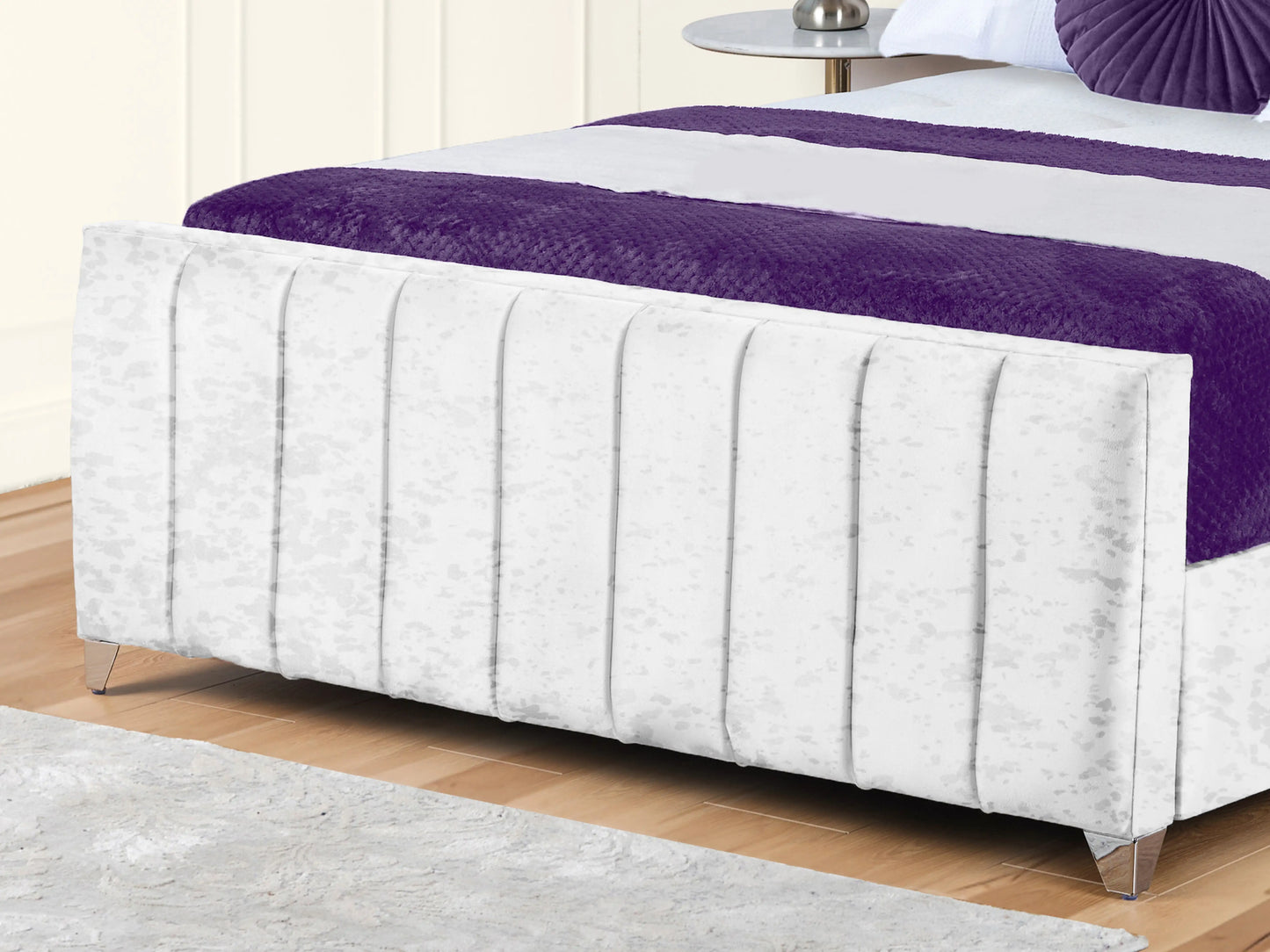 Lisburn Upholstered bed