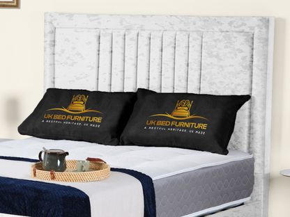 Cannas upholstered bed