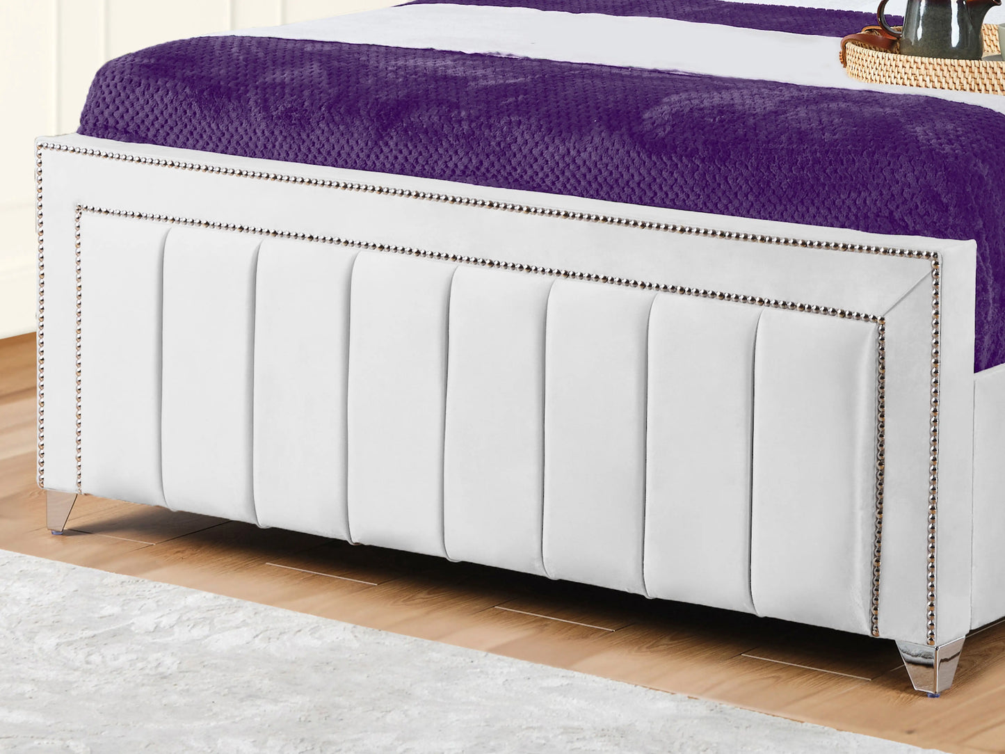 Serena Upholstered bed