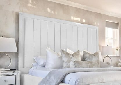 Geneva lined Upholstered Bed