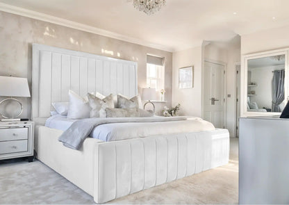 Geneva lined Upholstered Bed