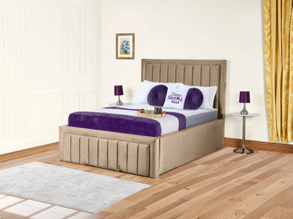 Grand panel Upholstered bed