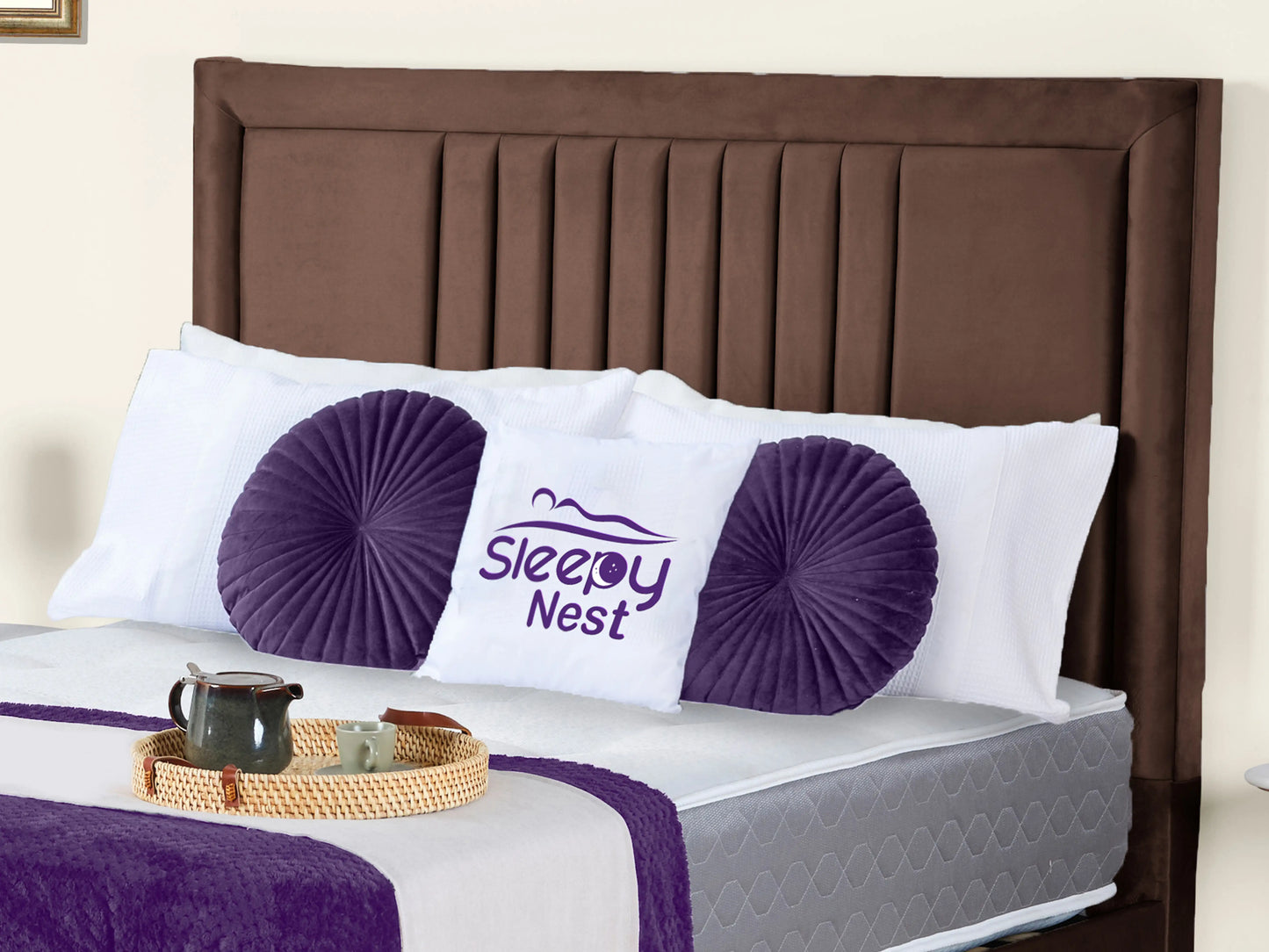 Cannas upholstered bed