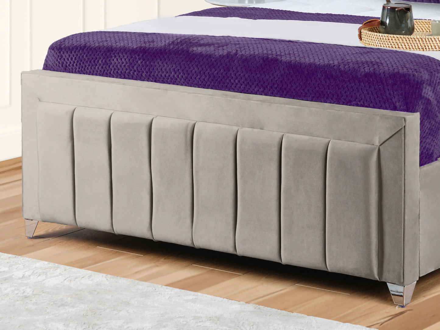 Sierra upholstered Bed