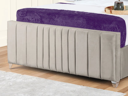 Valencia Lined Wings Upholstered Bed