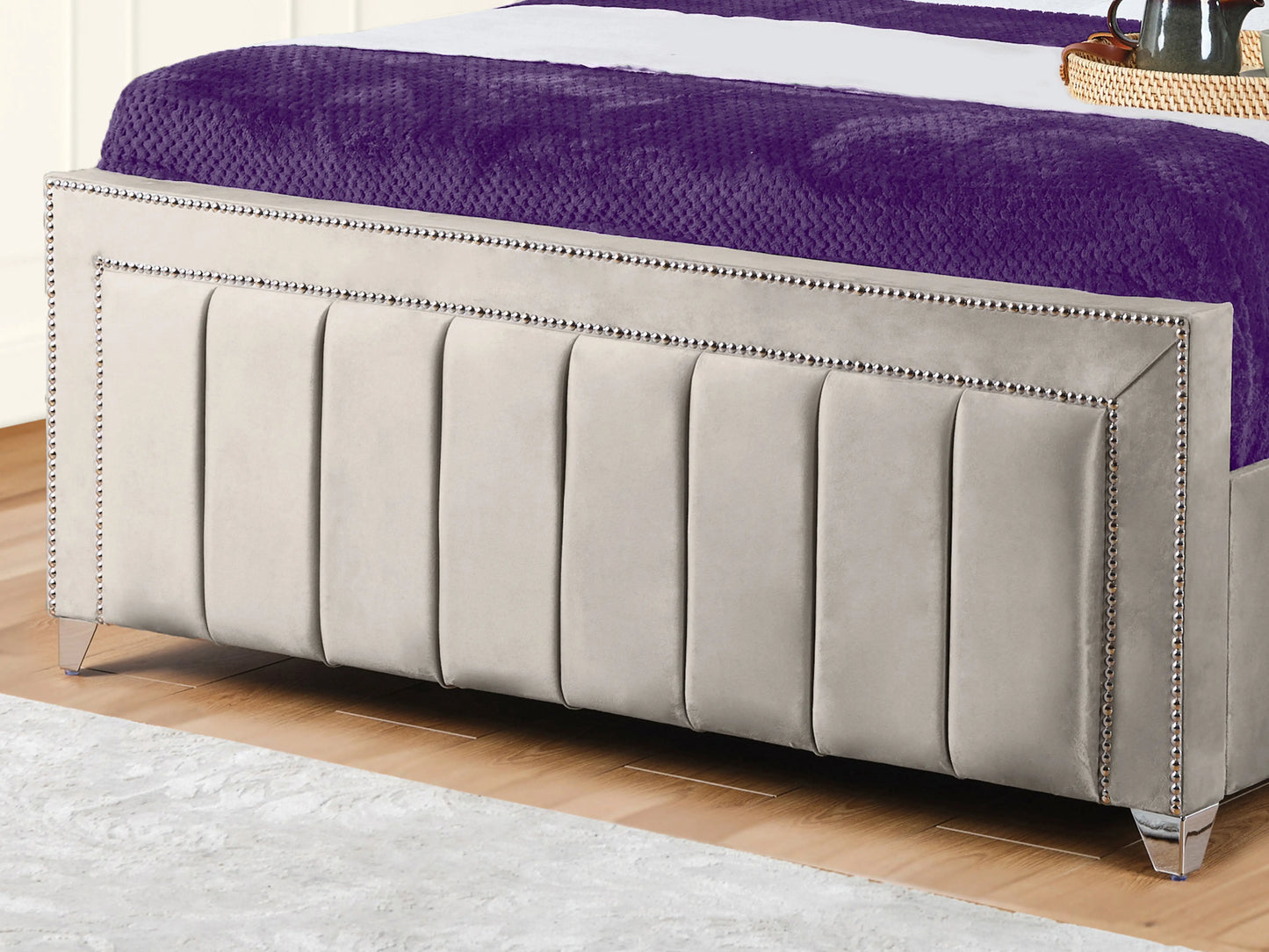 Serena Upholstered bed