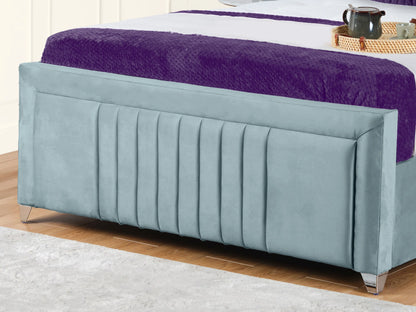 Cannas upholstered bed