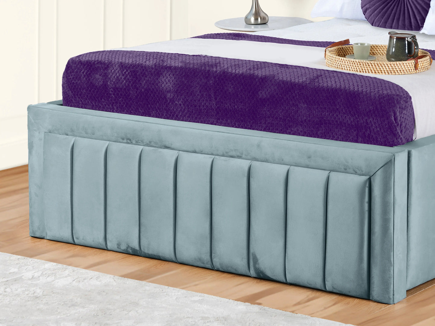 Grand panel Upholstered bed